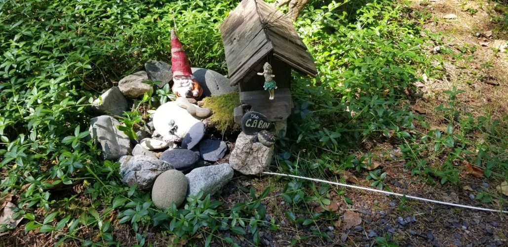 Riverfront cabin rental in Verlot